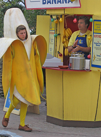 banana stand resized 600